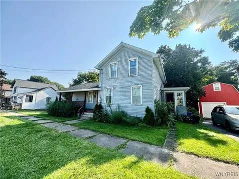 164 Glenwood Ave, Ridgeway, NY 14103