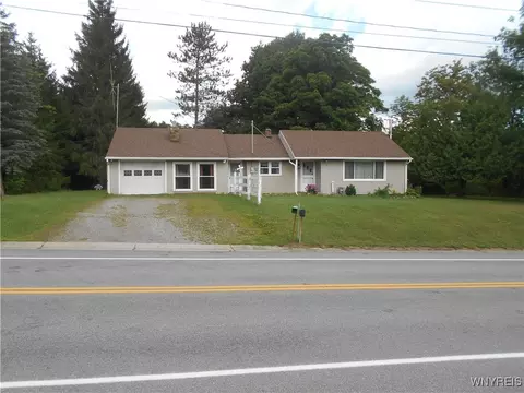 3392 Block Rd, Delevan, NY 14042