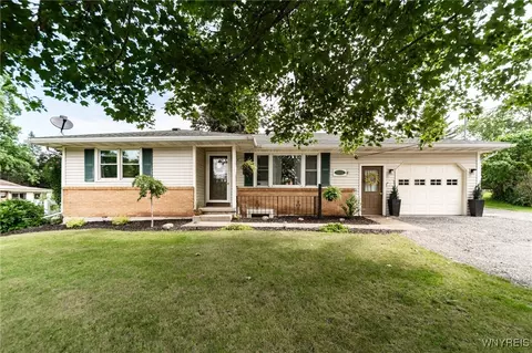 6973 Big Tree Rd, Pavilion, NY 14525