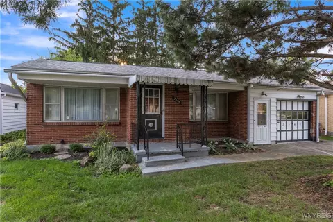 2544 Parker Blvd, Tonawanda, NY 14150