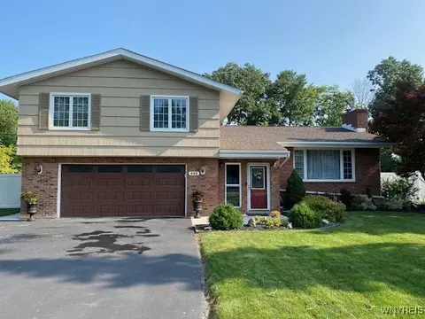445 Aberdeen Rd, Lewiston, NY 14092