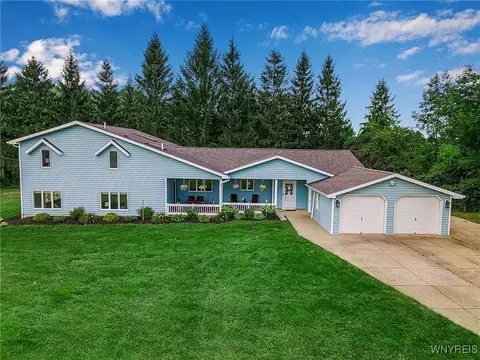 9914 Colby Rd, Darien, NY 14036
