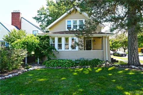 73 Parkhurst Blvd, Buffalo, NY 14223