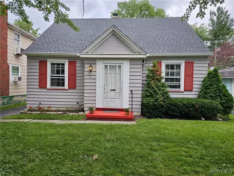 71 Lexington Ter, Amherst, NY 14226