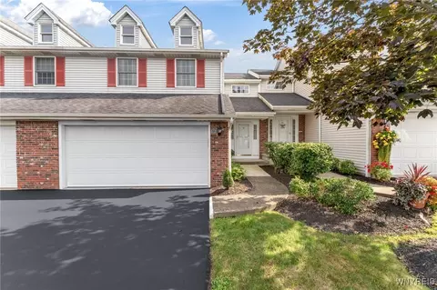 51 Hillcrest Hts, West Seneca, NY 14224