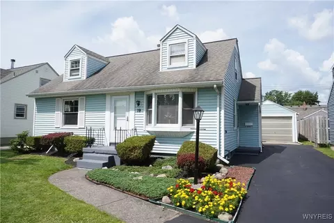 19 Calvin Ct S, Tonawanda, NY 14150