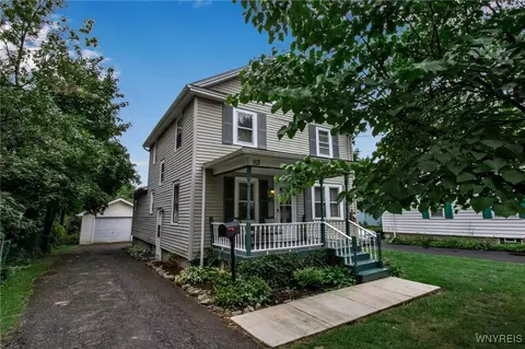 113 Akron St, Lockport, NY 14094