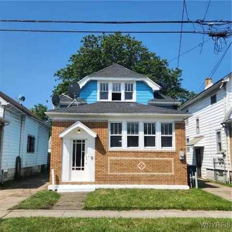 74 Peace St, Buffalo, NY 14211