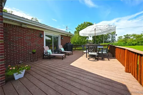 76 E Maplemere Rd, Amherst, NY 14221 photo 33