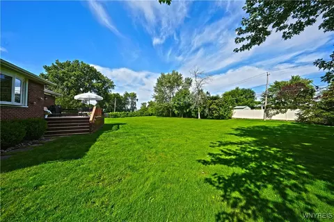 76 E Maplemere Rd, Amherst, NY 14221 photo 36