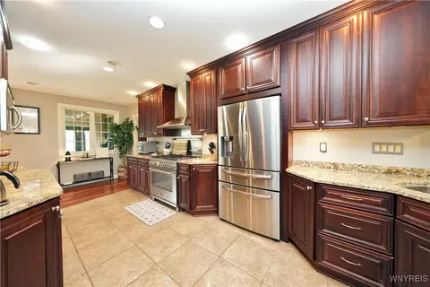 76 E Maplemere Rd, Amherst, NY 14221 photo 22