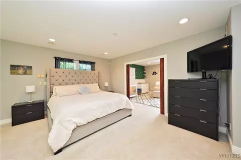 76 E Maplemere Rd, Amherst, NY 14221 photo 12