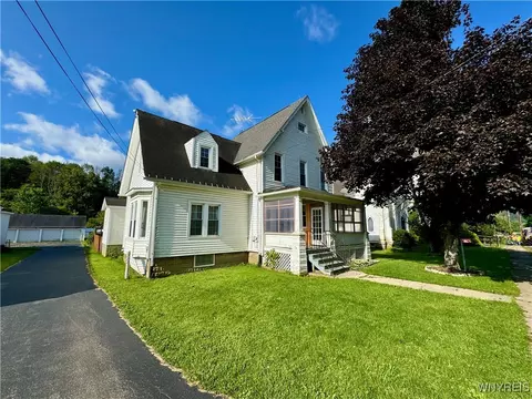5829 Church St, Carrollton, NY 14753