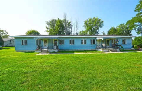 655 Cradle Ave, Evans, NY 14006
