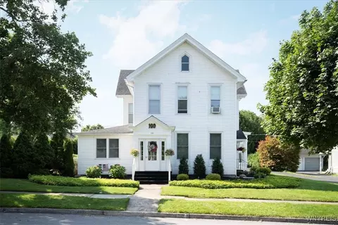 135 Main St, Newstead, NY 14001