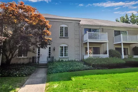 4415 Main St #17, Amherst, NY 14226