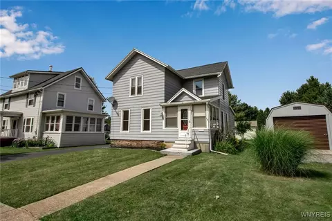 345 E Oak Orchard St, Shelby, NY 14103