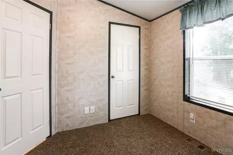 8 Budd Ave, Clarence, NY 14031 photo 18