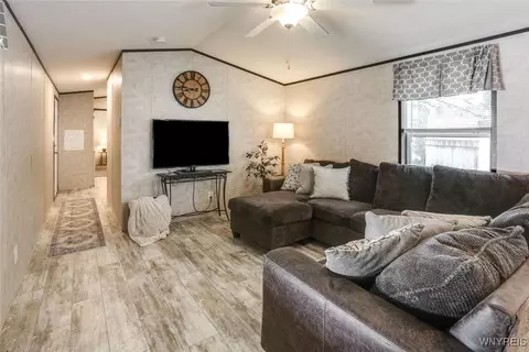 8 Budd Ave, Clarence, NY 14031 photo 8