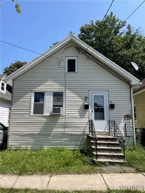 55 Clay St, Buffalo, NY 14207