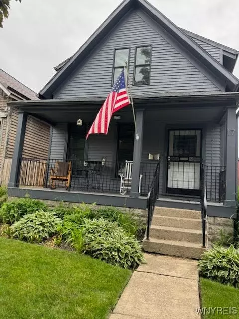 17 Lawrence Pl, Buffalo, NY 14213