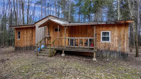 3725 Marshfield Rd, North Collins, NY 14091
