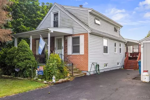 4529 Pomeroy Ave, Niagara, NY 14305