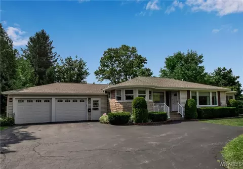 3786 Bowen Rd, Lancaster, NY 14086