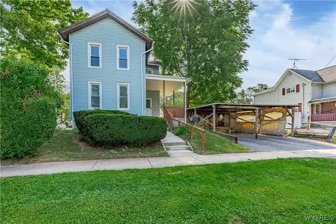 398 Hawley St, Lockport, NY 14094