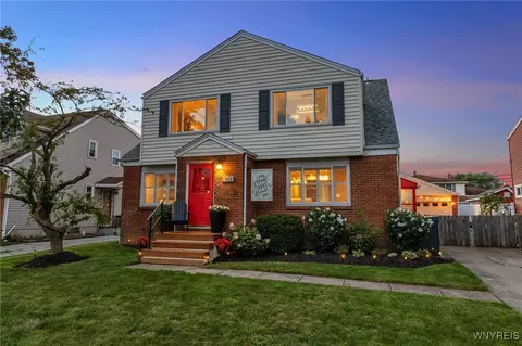 242 N Creek Dr, Cheektowaga, NY 14225