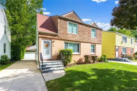 48 Layton Ave, Amherst, NY 14226