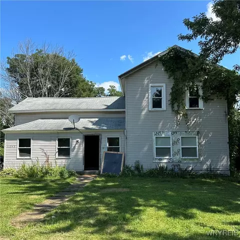 11792 Main St, Perrysburg, NY 14129