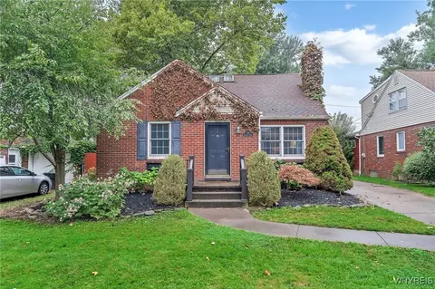 24 Briarcliff Rd, Cheektowaga, NY 14225