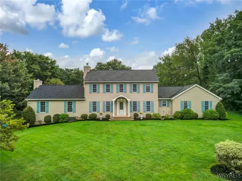 12302 Hanford Rd, Hanover, NY 14136