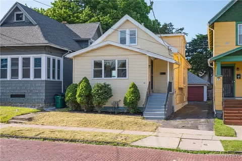 48 Sussex St, Buffalo, NY 14215