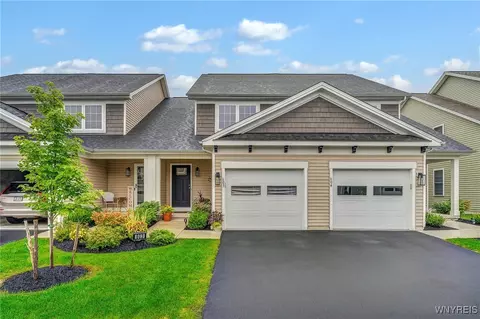 603 Carriage Ln, West Seneca, NY 14224