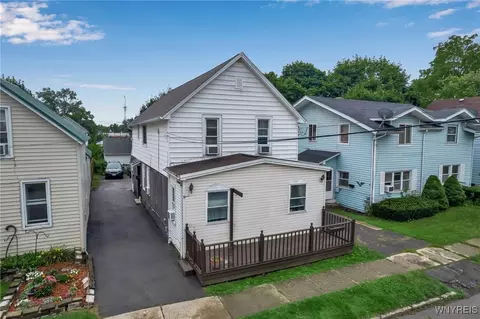 19 Pearl St, Lancaster, NY 14086