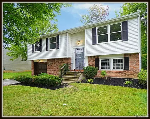 4031 Towers Pl, Hamburg, NY 14075