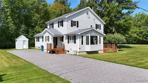 9544 Harrison St, Evans, NY 14006