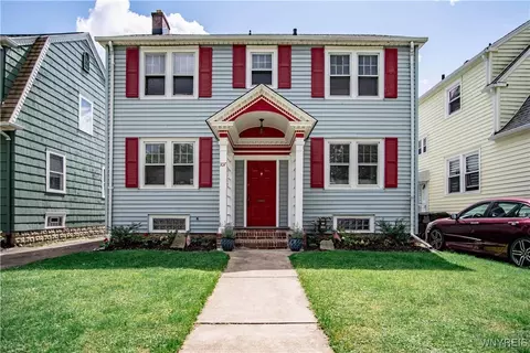 107 Crosby Ave, Kenmore, NY 14217
