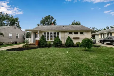 123 Bennington Rd, Amherst, NY 14226