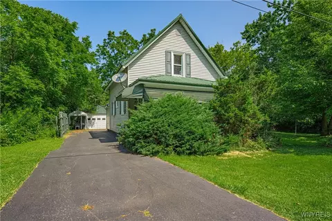 3553 W Lake Rd, Wilson, NY 14172