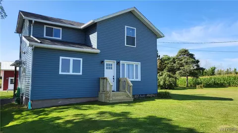 9014 Lower Lake Rd, Somerset, NY 14012