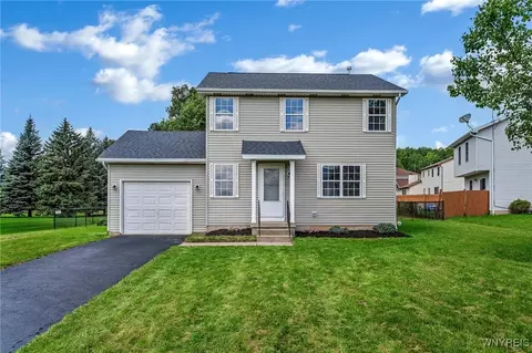 7630 Dean Brown Dr, Niagara, NY 14304