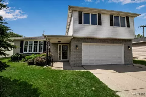 185 S Transit Hill Dr, Depew, NY 14043
