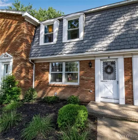60 Guilford Ln #H, Amherst, NY 14221
