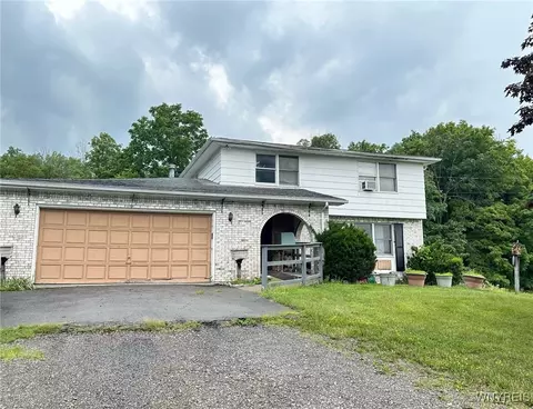 139 West Ave, Attica, NY 14011