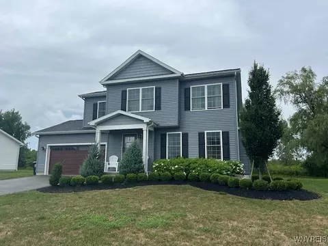 2 Saint Anthony St # B, Lancaster, NY 14086