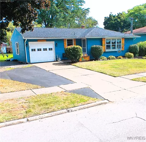 1291 Brookfield Dr, North Tonawanda, NY 14120