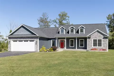 706 Falls Rd, Aurora, NY 14170